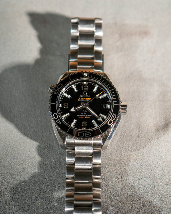 Omega Seamaster Planet Ocean 39.5mm 215.30.40.20.01.001 - Black Dial - Full Set (2020)