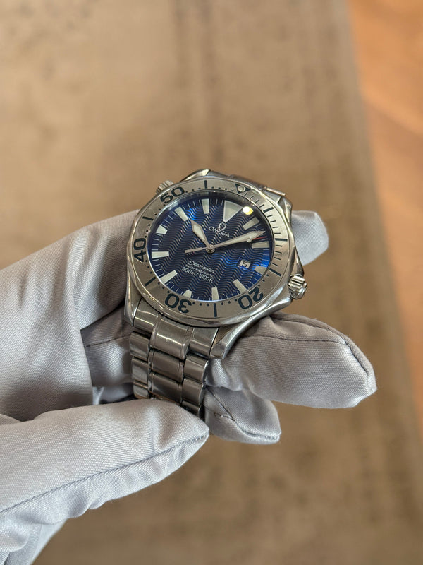 Omega Watch Seamaster Professional 300m Quartz 2265.80.00 - Electric Blue - Full Set & Service Papers (2006)