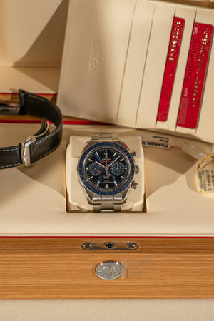 Omega Speedmaster Moonphase Co-Axial Master Chronometer Chronograph 304.33.44.52.03.001 – Full Set (2019)