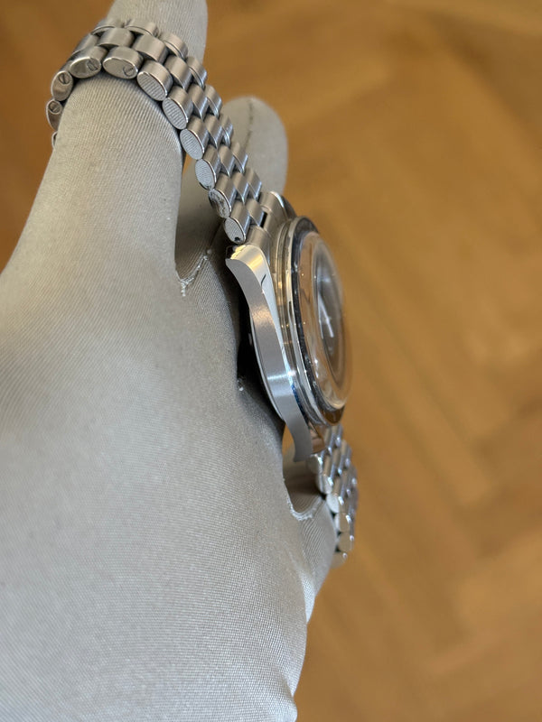 Omega Watch Speedmaster Moonwatch Professional 310.30.42.50.01.001 - Hesalite - Box & Card - 2022