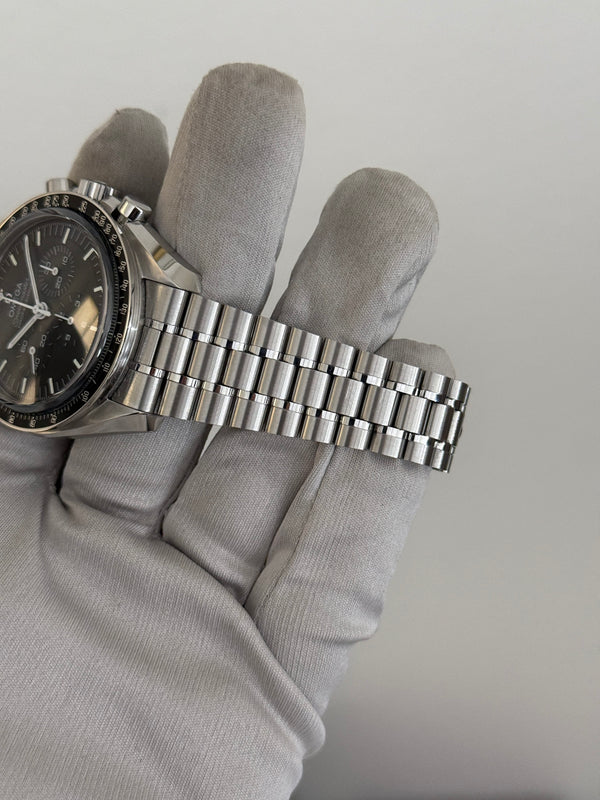 Omega Watch Speedmaster Moonwatch Professional 310.30.42.50.01.002 - Sapphire - Full Set with Receipt - 2023