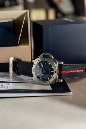 Panerai Luminor Submersible Luna Rossa PAM1391 - Box & Papers 2023