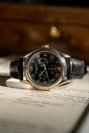 Patek Philippe Watch Annual Calendar 5035G - Black Dial White Gold - Archive Extract (1998)