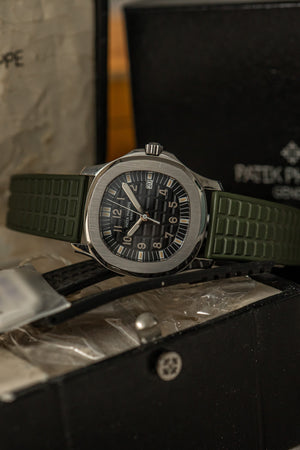 Patek Philippe Watch Aquanaut 5064A - Black Dial - Box & 2 Straps - ca. 2003