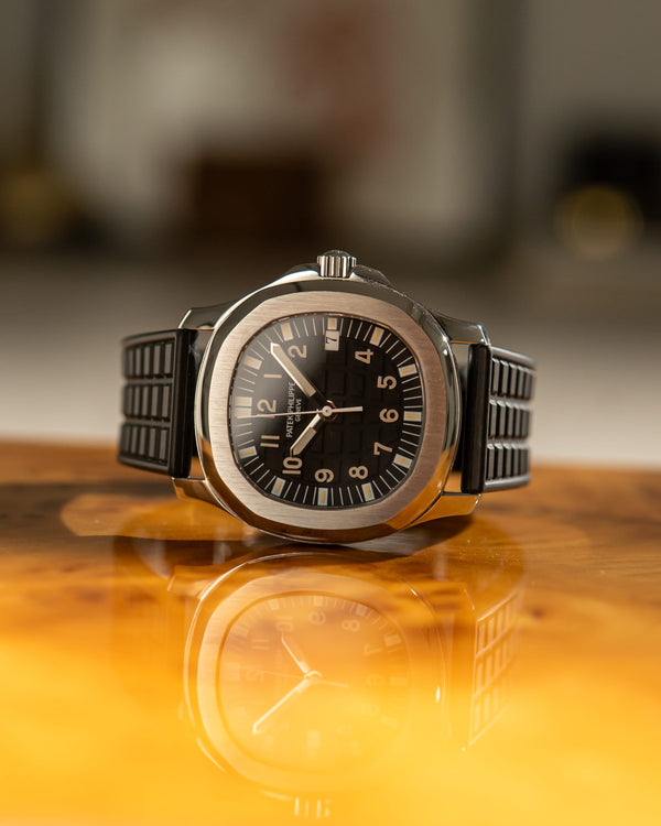 Patek Philippe Watch Aquanaut 5064A - Mid-Size Quartz - Watch Only