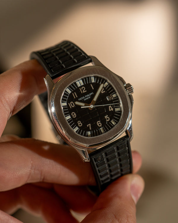 Patek Philippe Aquanaut 5064A – With Papers