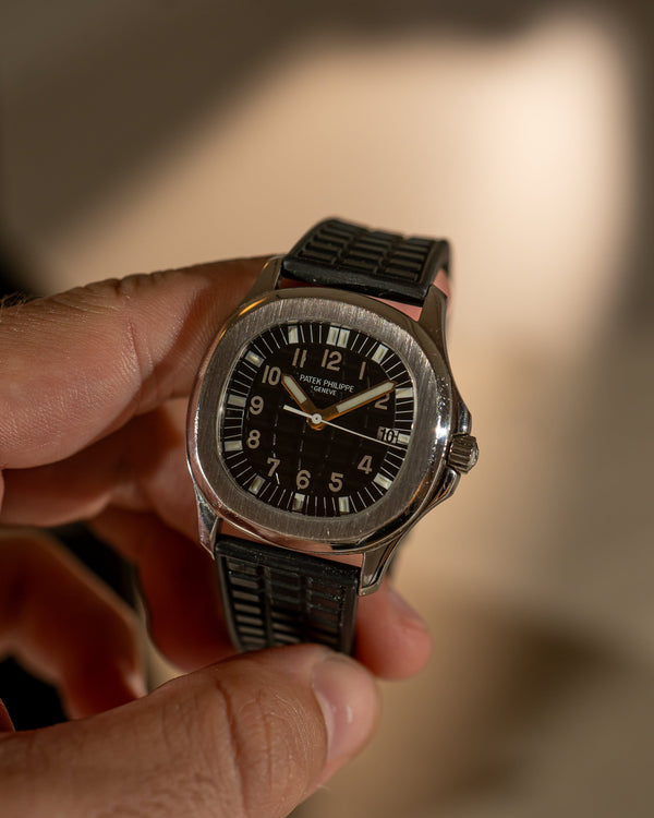 Patek Philippe Aquanaut 5064A – With Papers