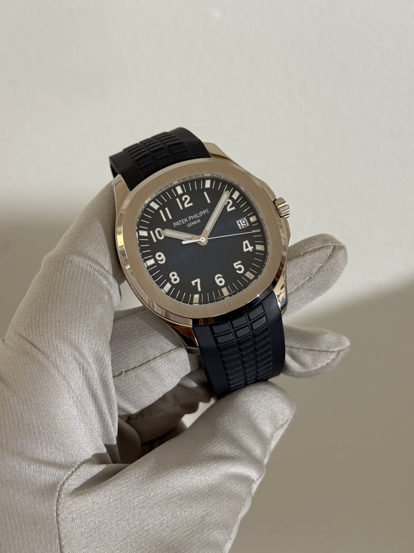 Patek Philippe Watch Aquanaut 5168G-001 - White Gold - Blue Dial - Full Set - 2020