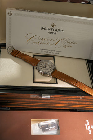 Patek Philippe Calatrava Weekly Calendar 5212A-001 - Full Set & Unworn - EU sold  (2024)