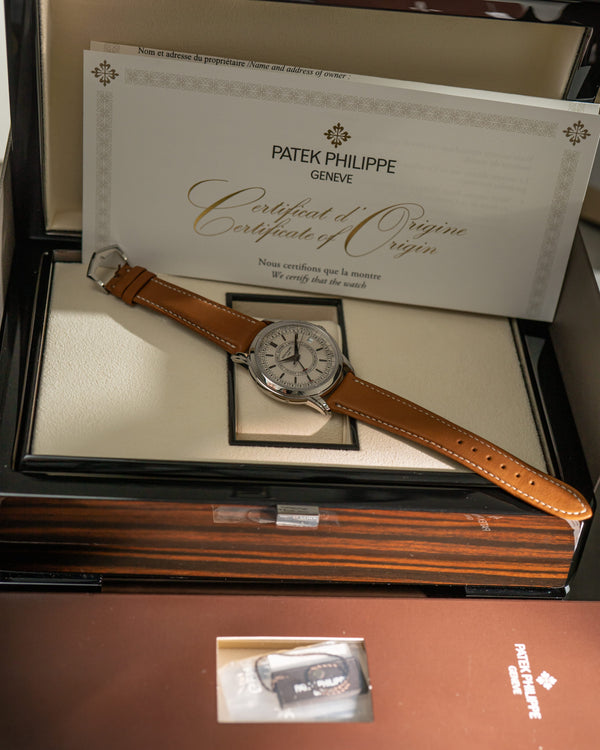 Patek Philippe Calatrava Weekly Calendar 5212A-001 - Full Set & Unworn - EU sold  (2024)