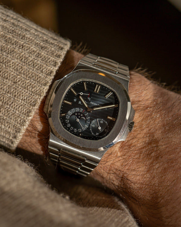 Patek Philippe Nautilus 5712/1A - Full Set (2014)