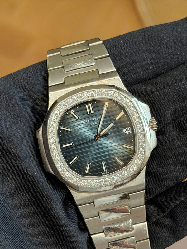 Patek Philippe Watch Patek Philippe Nautilus 5713/1G-010 - White Gold Diamond Bezel - Full Set - 2014