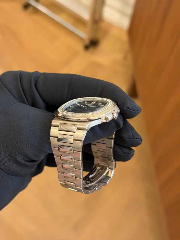 Patek Philippe Watch Patek Philippe Nautilus 5713/1G-010 - White Gold Diamond Bezel - Full Set - 2014