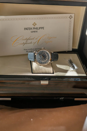 Patek Philippe Watch World Time Date 5330G-001 - White Gold - Full Set - 2024