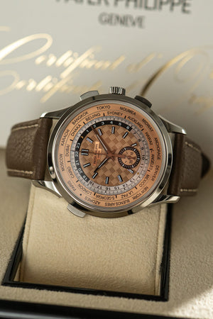 Patek Philippe Watch World Time Flyback Chronograph 5935A-001 - Salmon Dial - Full Set - 2023