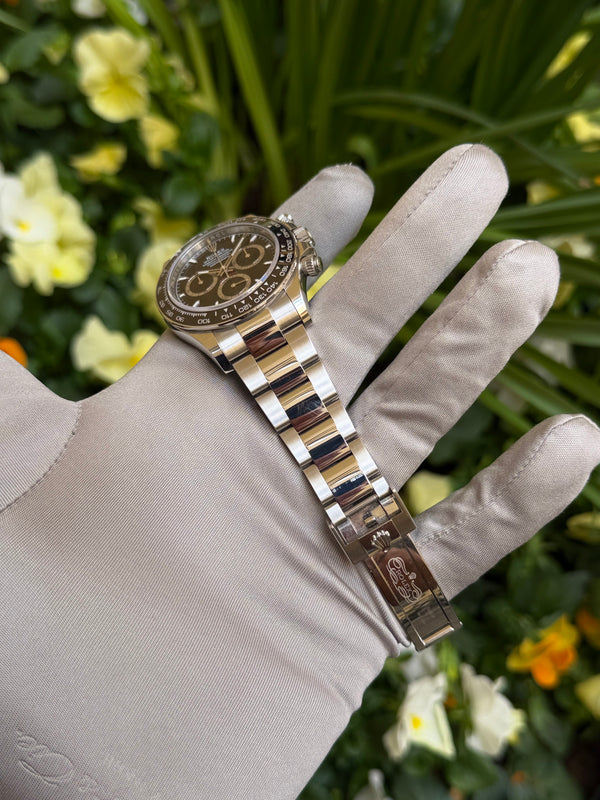 Rolex Cosmograph Daytona 126500LN - Black Dial - Full Set (2025)