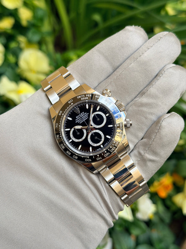Rolex Cosmograph Daytona 126500LN - Black Dial - Full Set (2025)