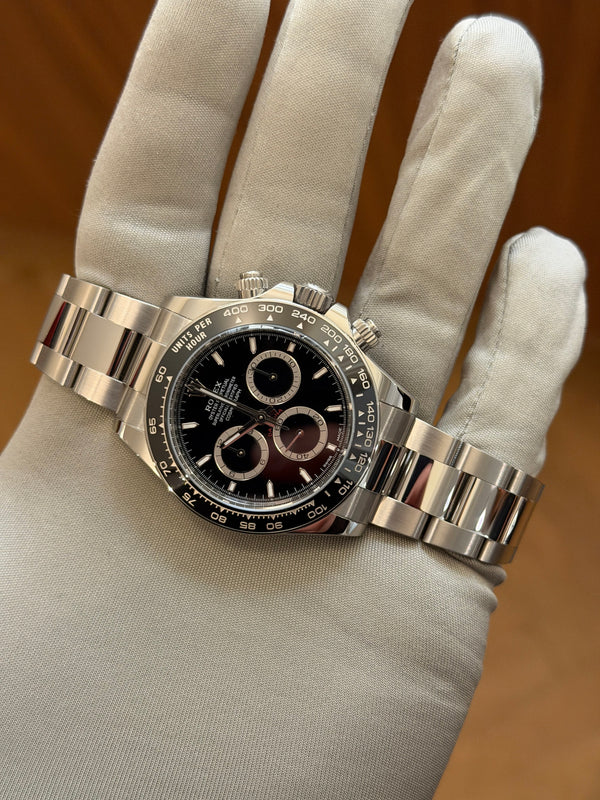 Rolex Cosmograph Daytona 126500LN - Black Dial - Unworn Full Set 2025