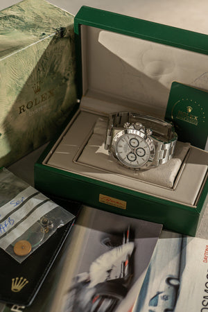 Rolex Cosmograph Daytona 16520 “Floating Cosmograph” L-Series (ca. 1989) – With box & RSC