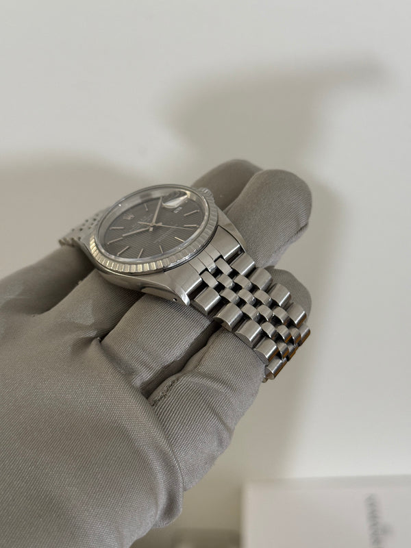 Rolex Watch Datejust 16220 - Grey Tapestry Dial - Engine-Turned Bezel - Jubilee