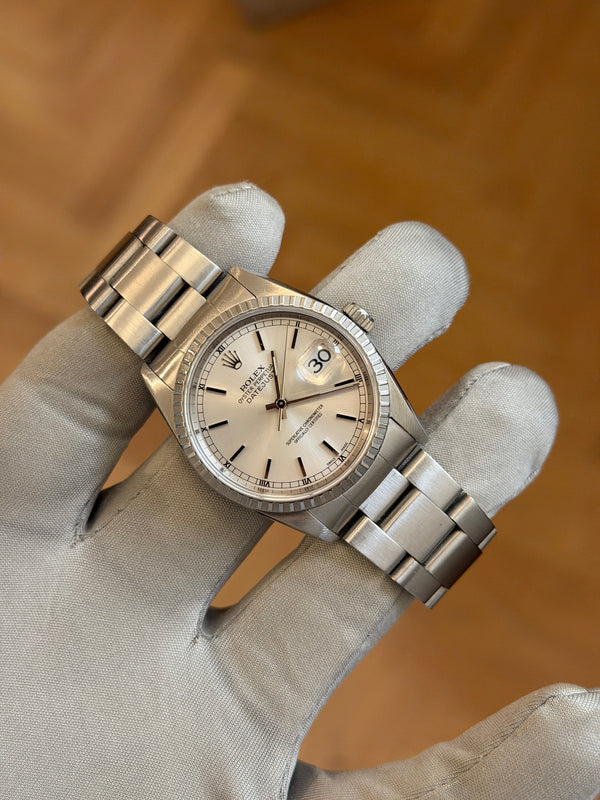 Rolex Datejust 36 16220 - Silver Dial - Engine Turned Bezel - F Serial