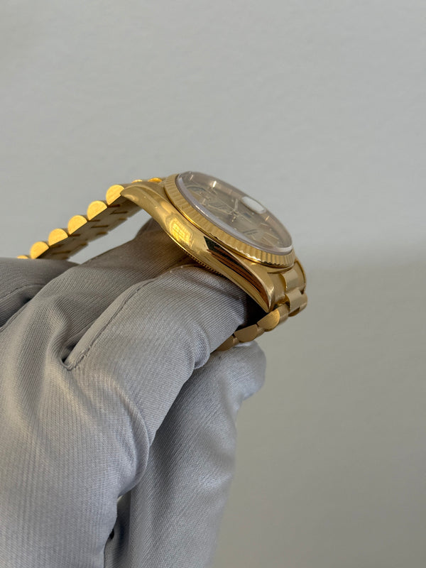 Rolex Watch Day-Date 36 18238 - Champagne Dial - Full-Length President - Box (1988)