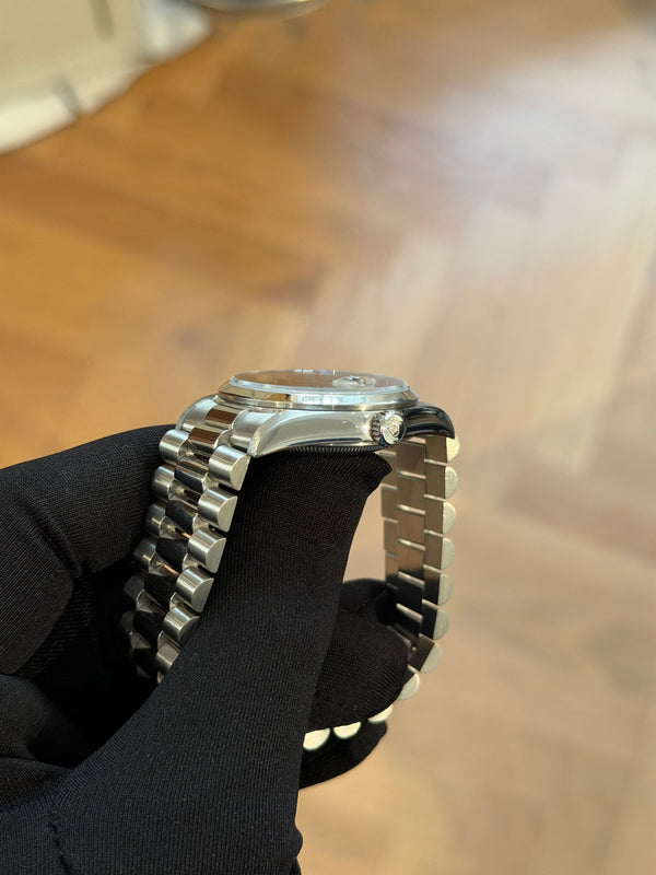 Rolex Watch Day-Date 36 18346 Platinum - Black Dial - Box & Service Card - 1990