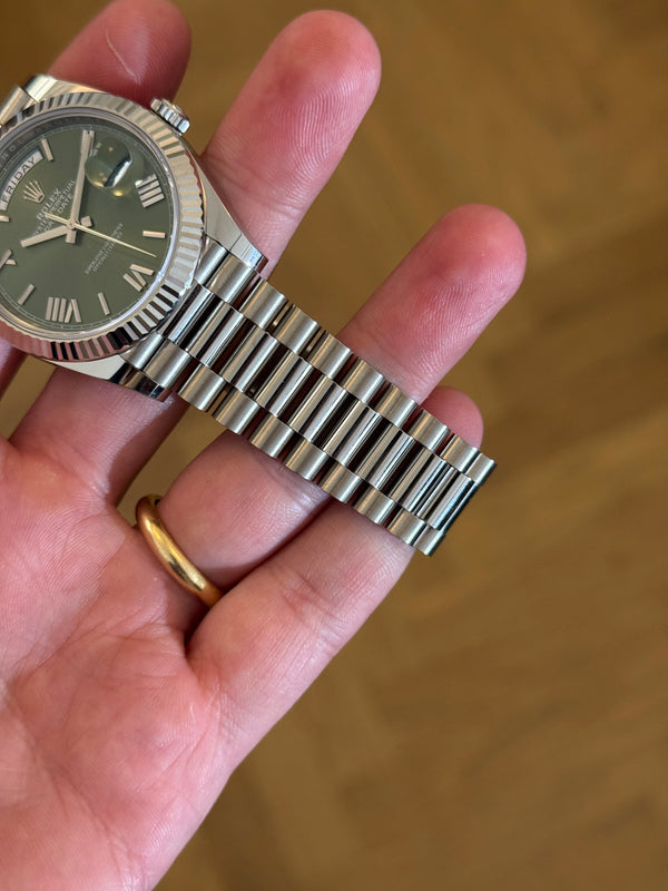 Rolex Watch Day-Date 40 228239 - White Gold Olive Green Roman - Full Set - 2023