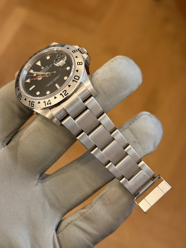 Rolex Explorer II 16570 - Black Dial - V Serial RRR 3186