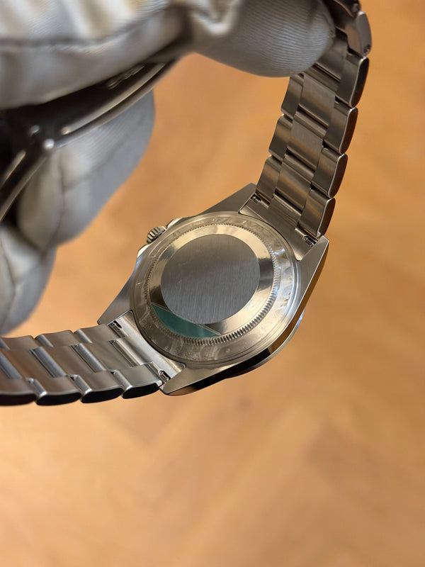 Rolex Explorer II 16570 - Black Dial - V Serial RRR 3186