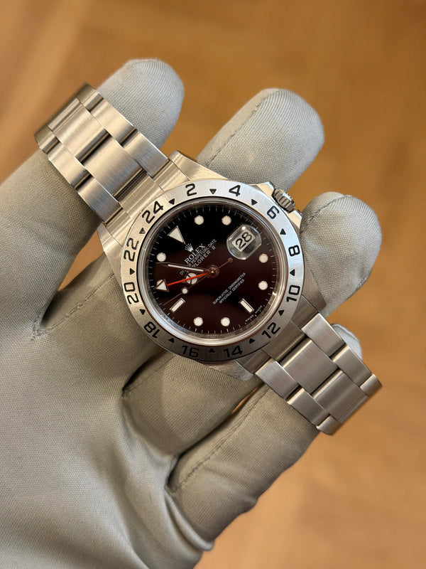 Rolex Explorer II 16570 - Black Dial - V Serial RRR 3186