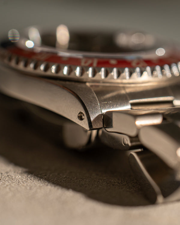 Rolex GMT-Master 16700 - Pepsi Bezel - Full Set Swiss Only (1999)