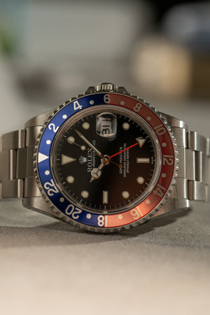 Rolex GMT-Master 16700 - Pepsi Bezel - Full Set Swiss Only (1999)