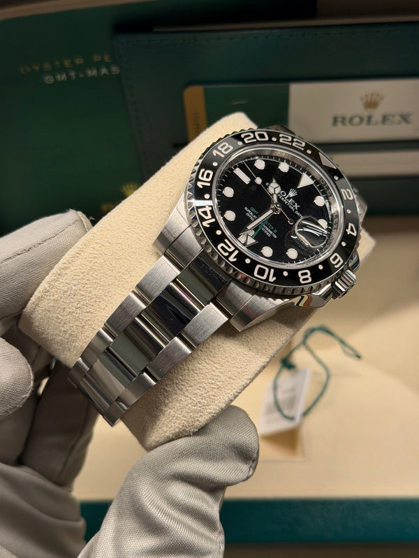 Rolex GMT-Master II 116710LN - Black Ceramic - Full Set (2018)