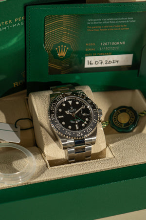 Rolex GMT-Master II 126710GRNR – 