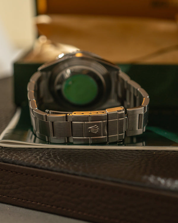 Rolex GMT-Master II 16710 “Pepsi” – Box & Papers (2001)