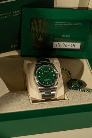 Rolex Oyster Perpetual 36 126000 Green Dial – Full Set (2024)