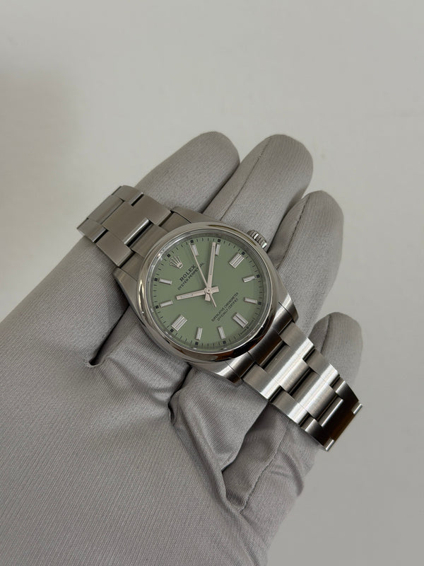 Rolex Watch Oyster Perpetual 36 126000 - Pistachio Green Dial - Full Set - 2025