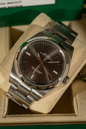 Rolex Oyster Perpetual 39 114300 – Rhodium Dial – Full Set (2018)