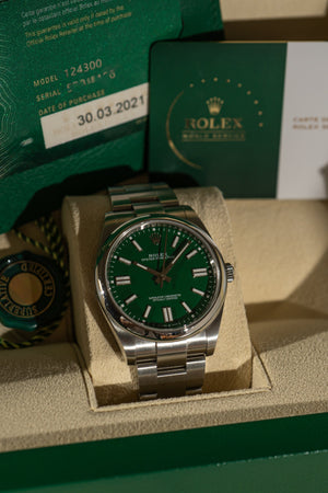 Rolex Oyster Perpetual 41 124300 – Green Dial – Full Set (2021)