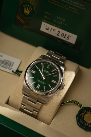 Rolex Oyster Perpetual 41 134300 - Green Dial - Full Set (2025)