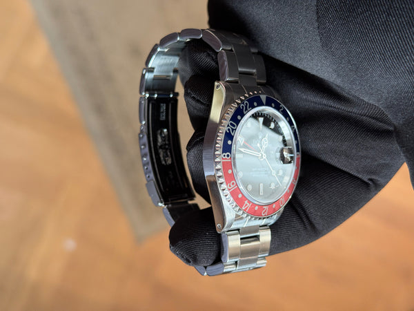 Rolex Watch Rolex GMT-Master II 16710 - Pepsi - Box & Papers - 1999