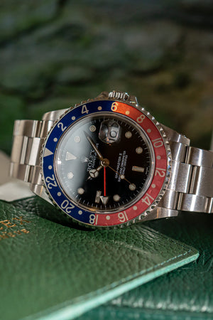 Rolex Watch Rolex GMT-Master II 16710 - Pepsi - Box & Papers - 1999