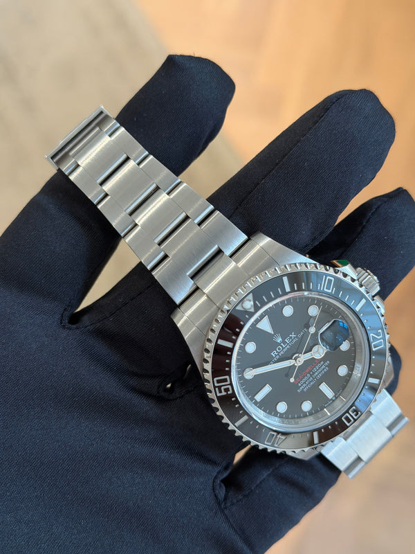 Rolex Watch Rolex Sea-Dweller 43 126600 - Red SEA-DWELLER Text - Full Set - 2023