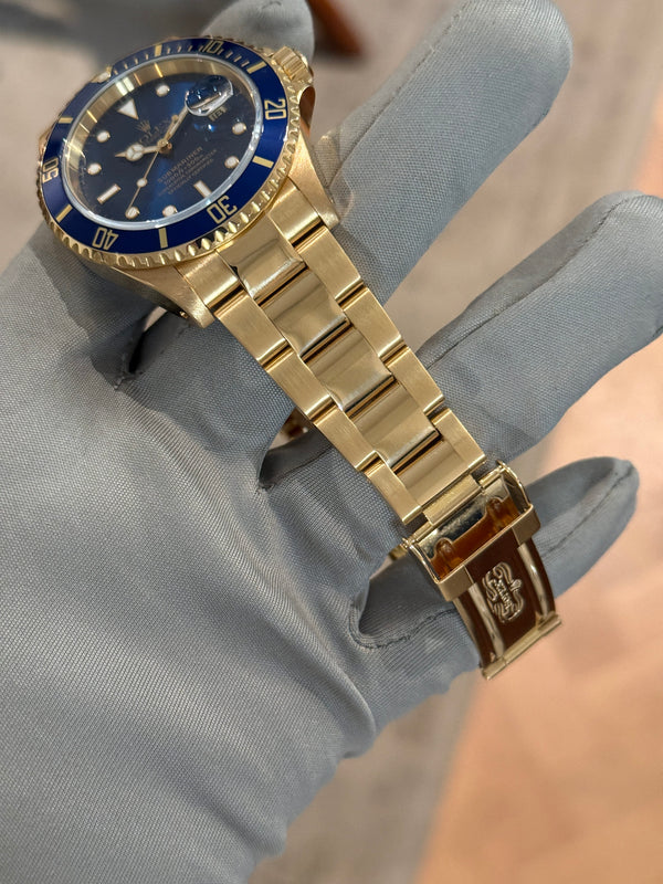 Rolex Watch Rolex Submariner Date 16618 - Yellow Gold Blue Dial - Full Set - 1998