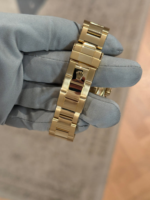 Rolex Watch Rolex Submariner Date 16618 - Yellow Gold Blue Dial - Full Set - 1998