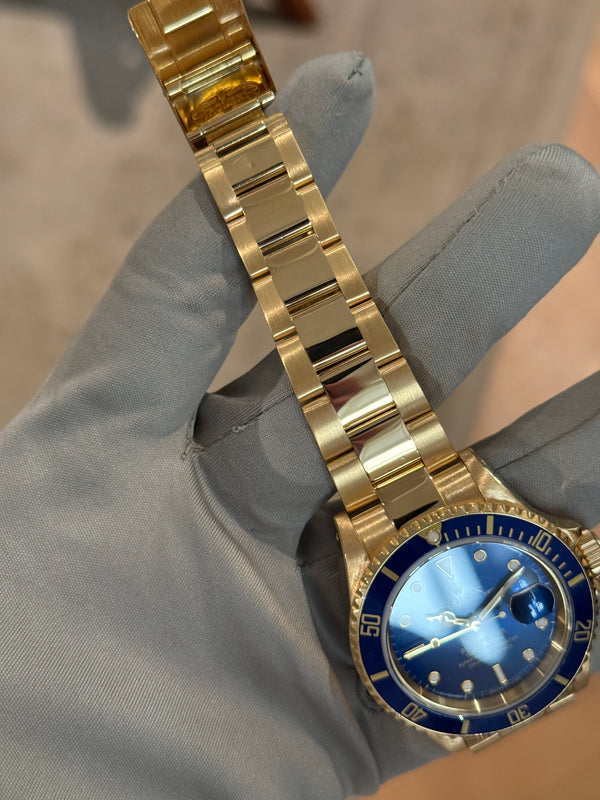 Rolex Watch Rolex Submariner Date 16618 - Yellow Gold Blue Dial - Full Set - 1998