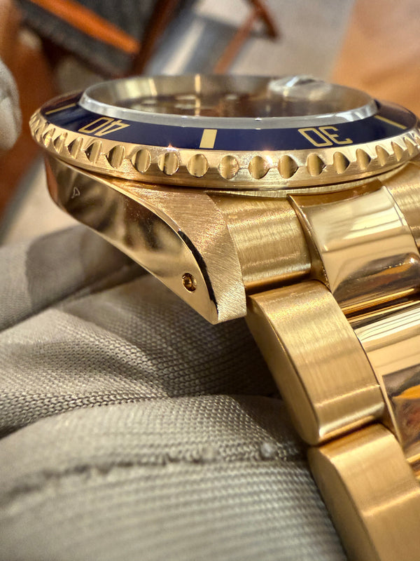 Rolex Watch Rolex Submariner Date 16618 - Yellow Gold Blue Dial - Full Set - 1998