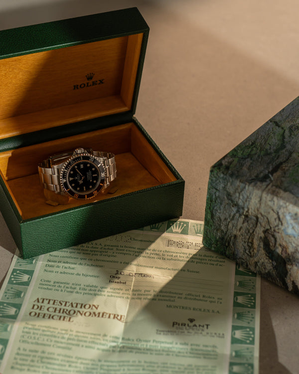 Rolex Sea-Dweller 16600 – Box & Papers (2001)