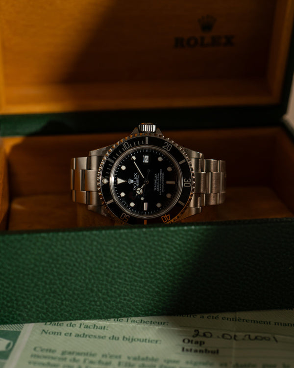 Rolex Sea-Dweller 16600 – Box & Papers (2001)